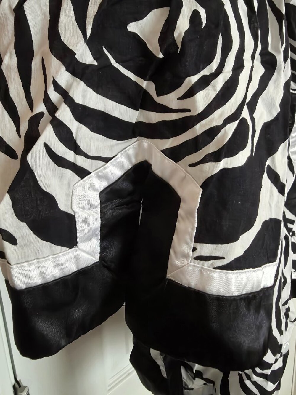 Cato top with tie in back